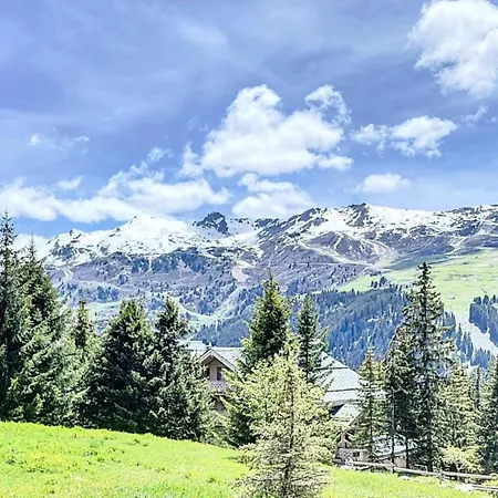 Chanteclair - Aux Pieds, Renove, En-suite Mae-8051 Apartment